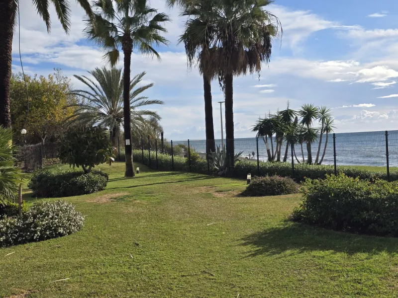 First line beach complex. Direct access to beach promenade, mediteranean sea and beach restaurants.