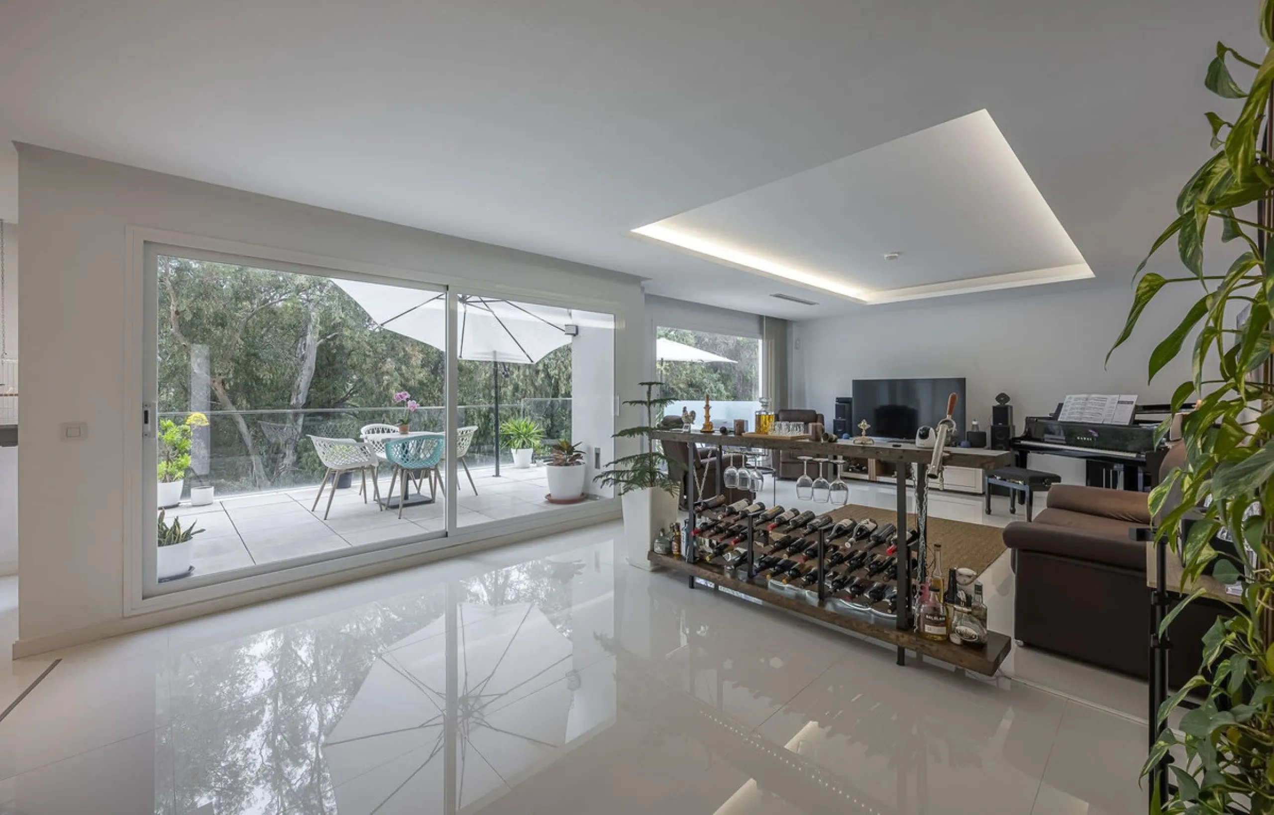 Exclusive detached villa just 500 meters from the sea – The best price on the market