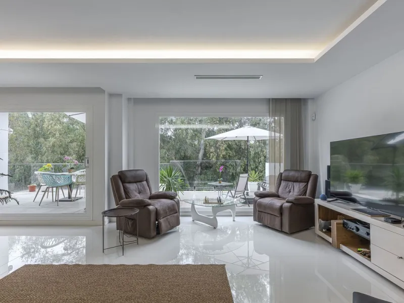 Exclusive detached villa just 500 meters from the sea – The best price on the market