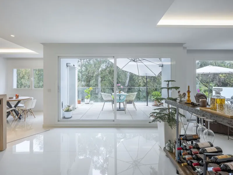 Exclusive detached villa just 500 meters from the sea – The best price on the market