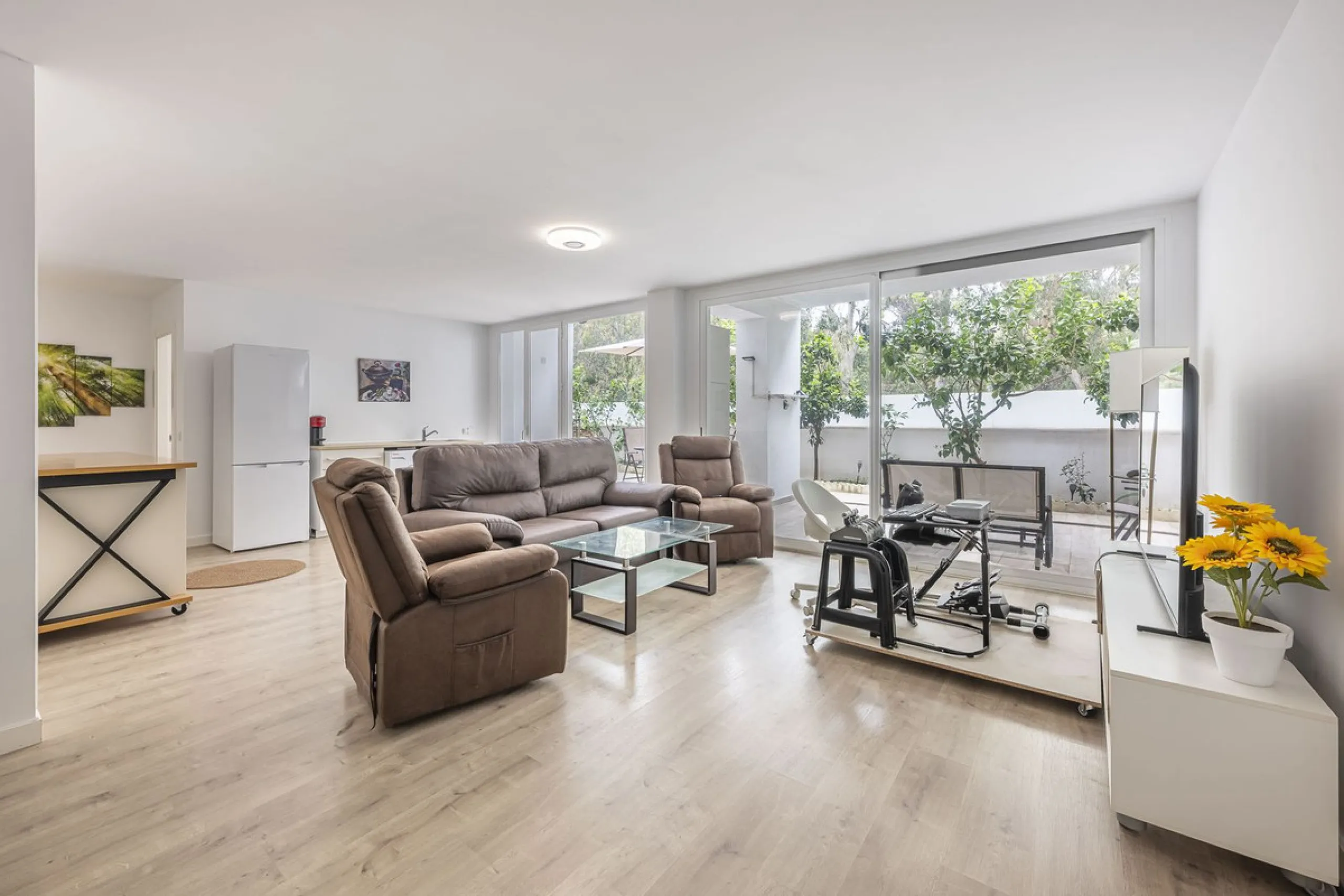 Exclusive detached villa just 500 meters from the sea – The best price on the market
