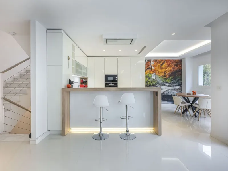 Exclusive detached villa just 500 meters from the sea – The best price on the market