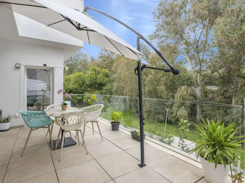 Exclusive detached villa just 500 meters from the sea – The best price on the market
