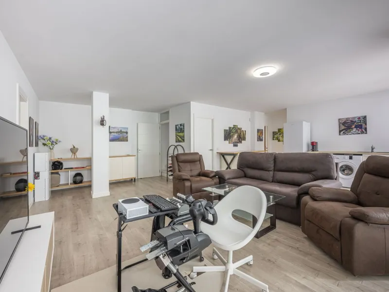 Exclusive detached villa just 500 meters from the sea – The best price on the market