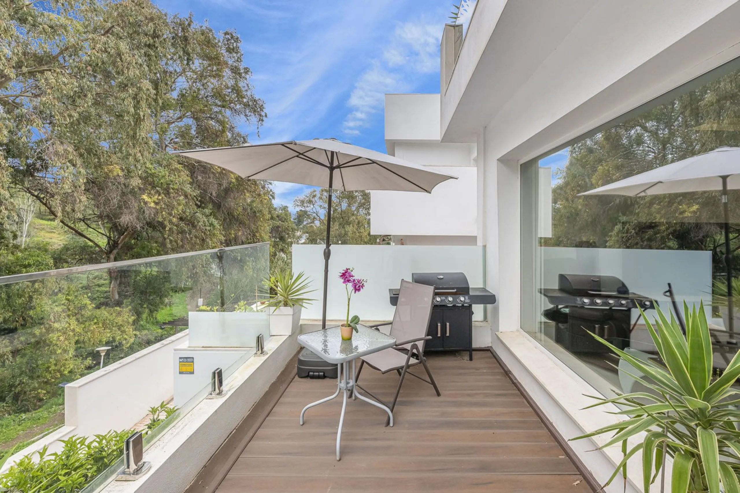 Exclusive detached villa just 500 meters from the sea – The best price on the market