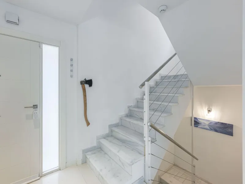Exclusive detached villa just 500 meters from the sea – The best price on the market