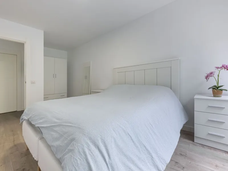 Exclusive detached villa just 500 meters from the sea – The best price on the market