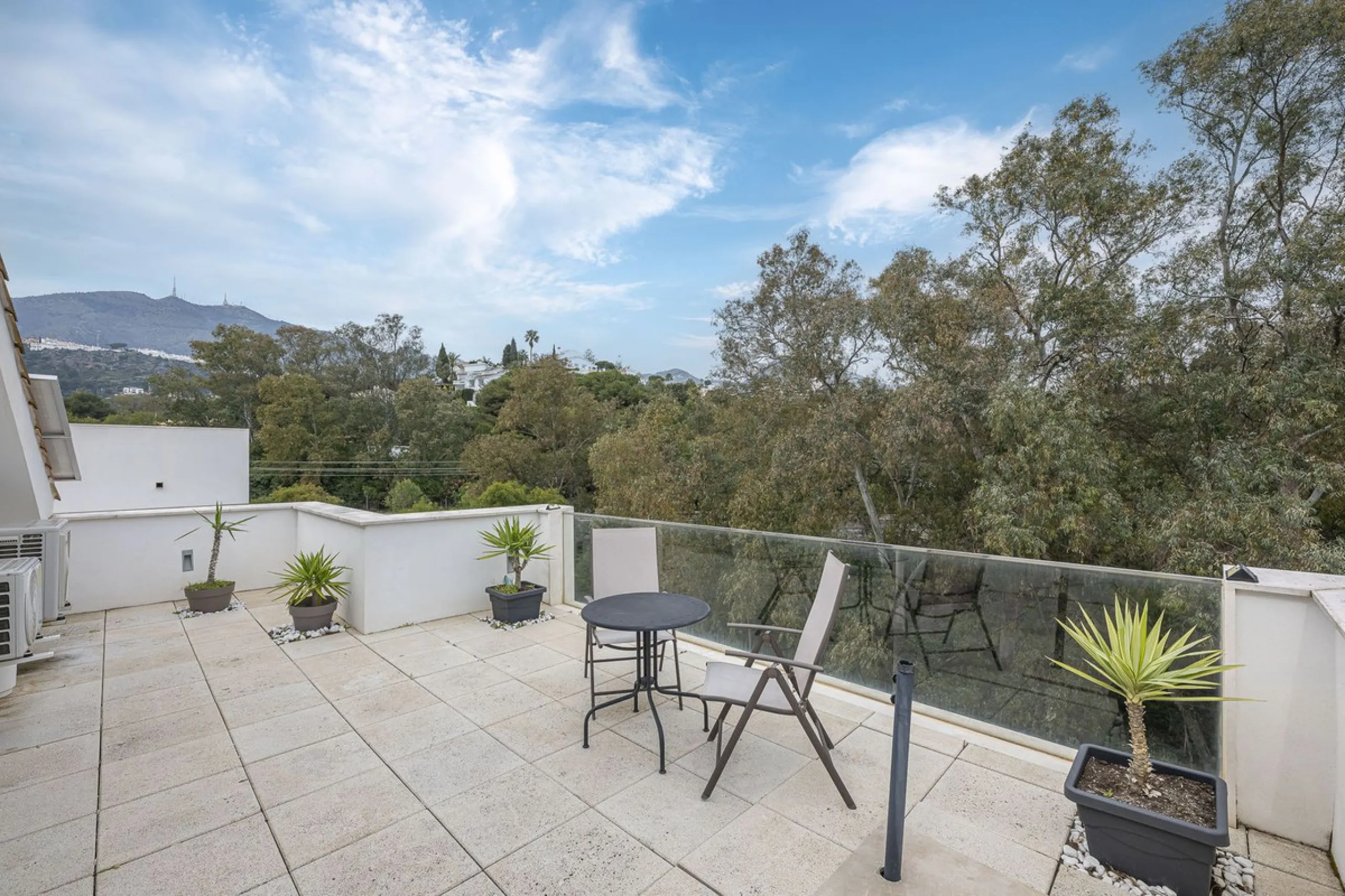 Exclusive detached villa just 500 meters from the sea – The best price on the market
