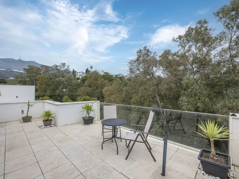 Exclusive detached villa just 500 meters from the sea – The best price on the market