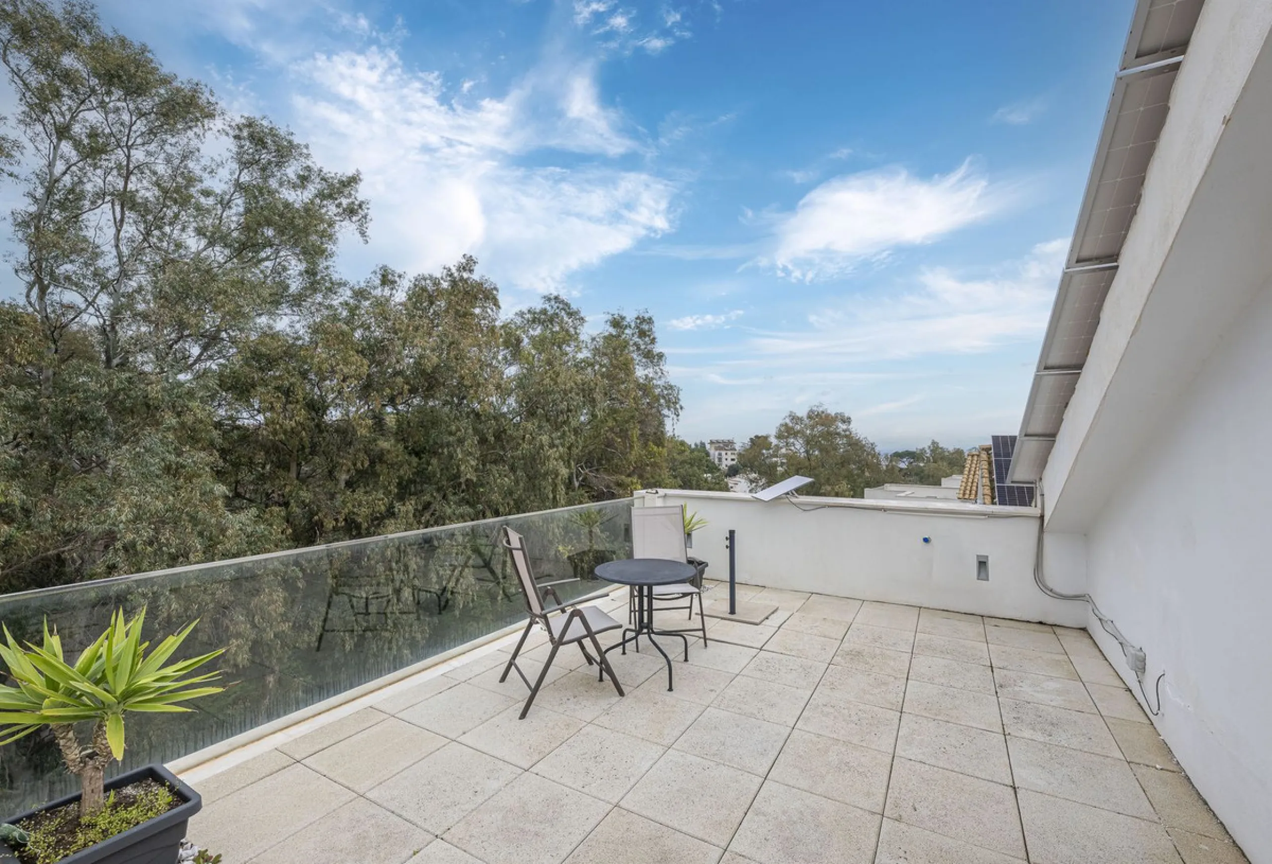 Exclusive detached villa just 500 meters from the sea – The best price on the market