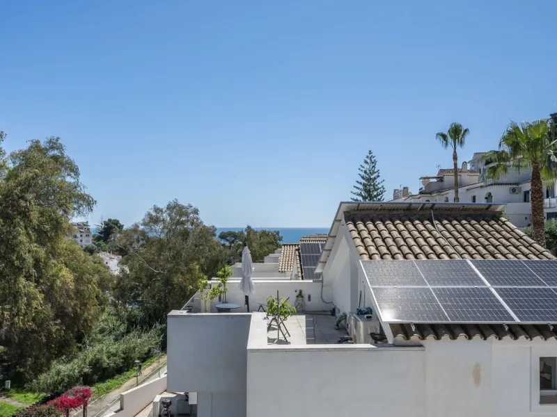 Exclusive detached villa just 500 meters from the sea – The best price on the market