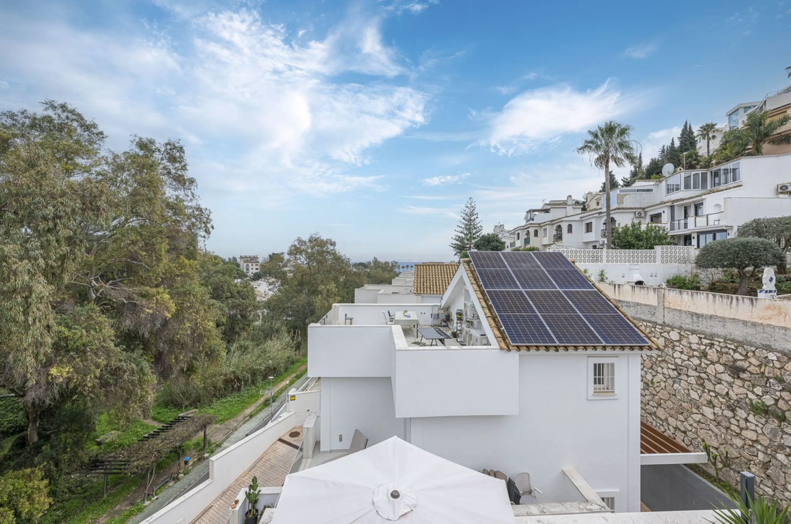 Exclusive detached villa just 500 meters from the sea – The best price on the market