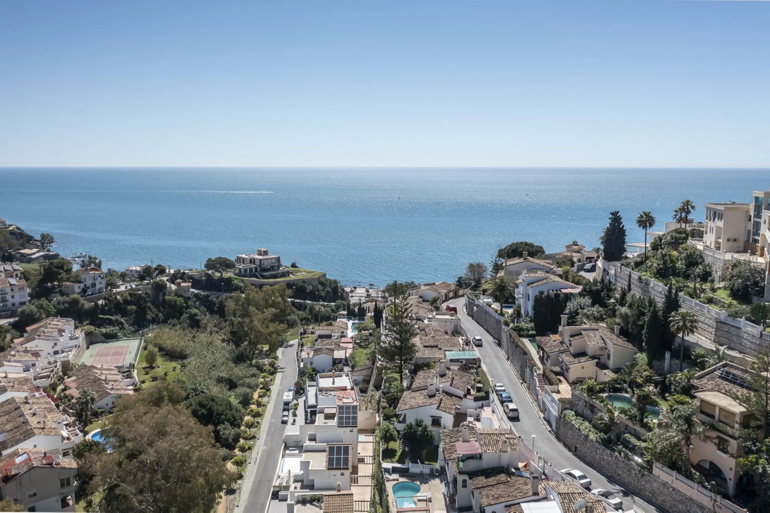 Exclusive detached villa just 500 meters from the sea – The best price on the market