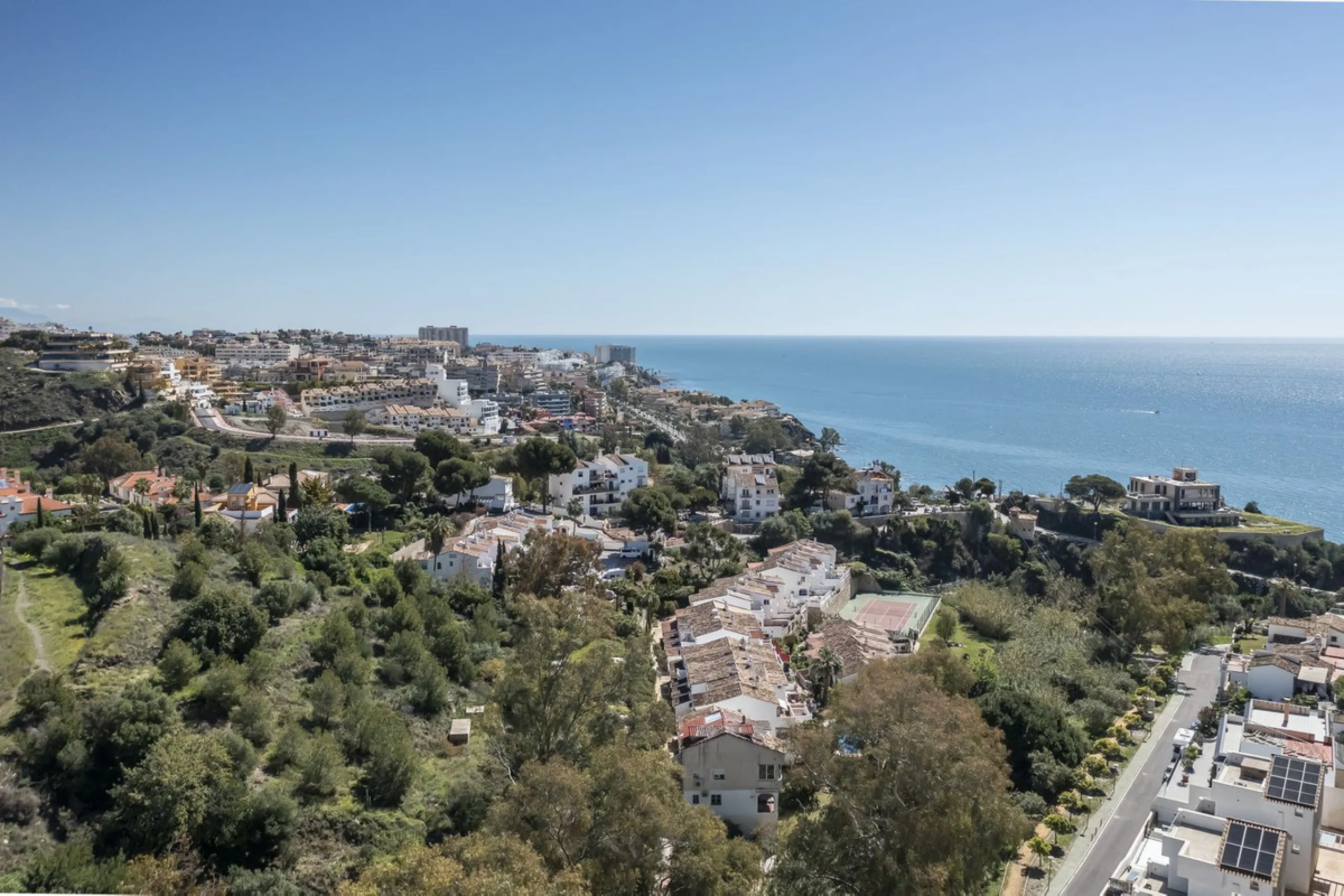 Exclusive detached villa just 500 meters from the sea – The best price on the market