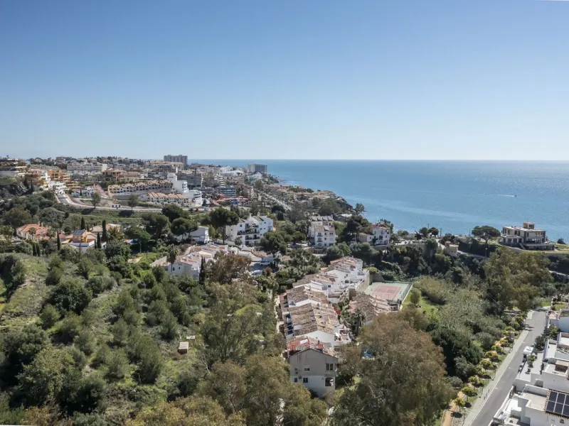 Exclusive detached villa just 500 meters from the sea – The best price on the market