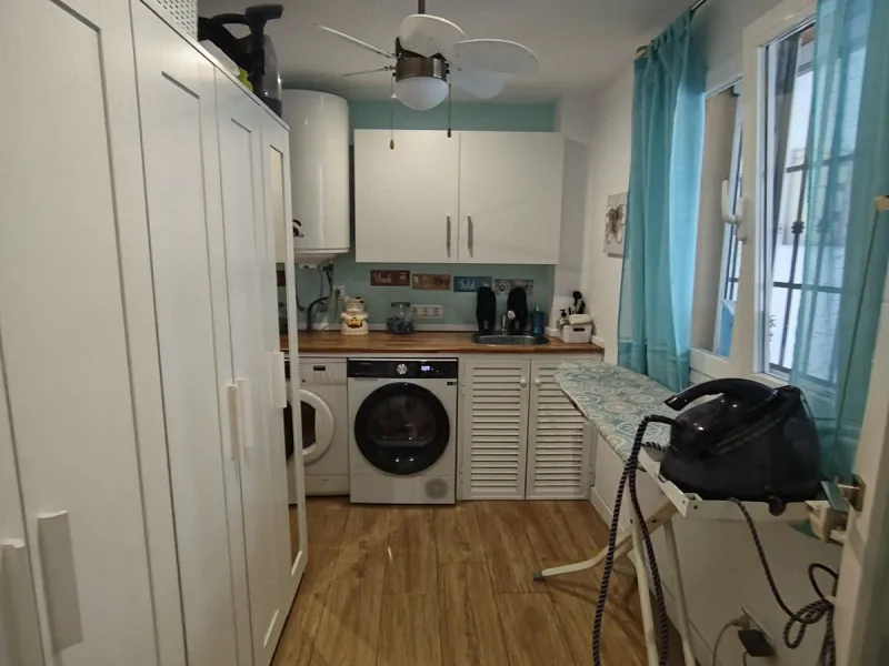 Spectacular Designer Semi-Detached House: Space, Efficiency, and Total Connectivity