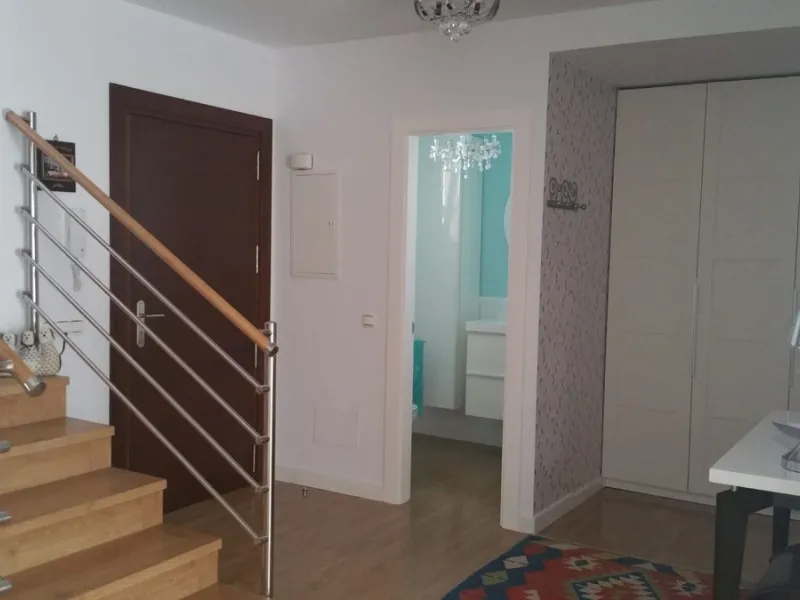 Spectacular Designer Semi-Detached House: Space, Efficiency, and Total Connectivity