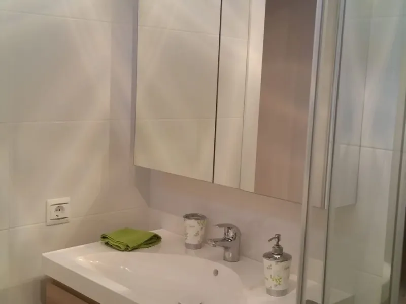 Spectacular Designer Semi-Detached House: Space, Efficiency, and Total Connectivity