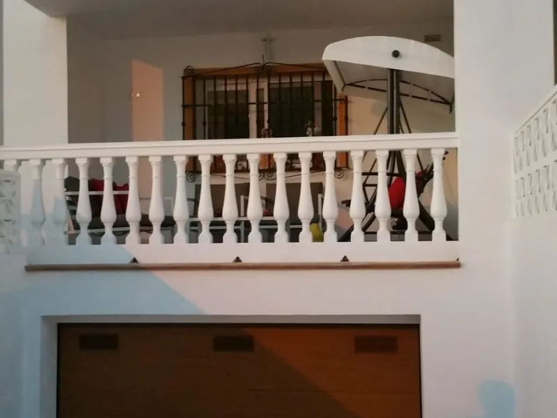 Spectacular Designer Semi-Detached House: Space, Efficiency, and Total Connectivity