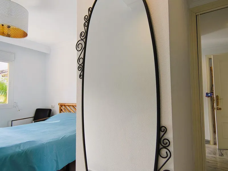 Apartment - Middle Floor Apartment в продаже в Marbella, Málaga. В доме 4 спален и 3 ванных комнат. Площадь дома 101 м²