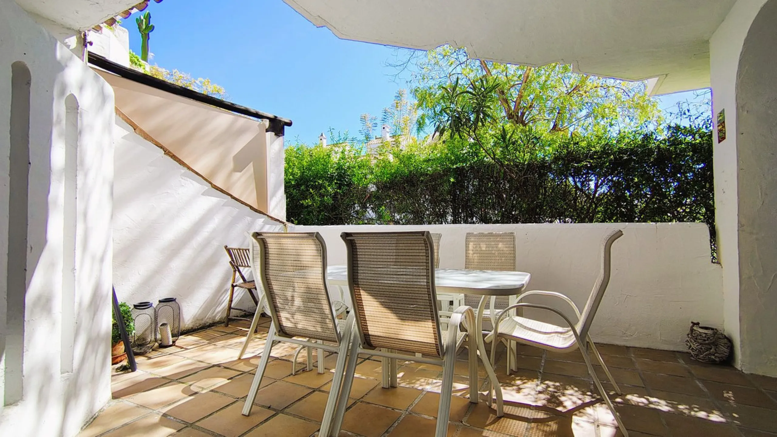 Spacious South-Facing Ground Floor in Nueva Andalucía: High Yield Potential & Prime Location