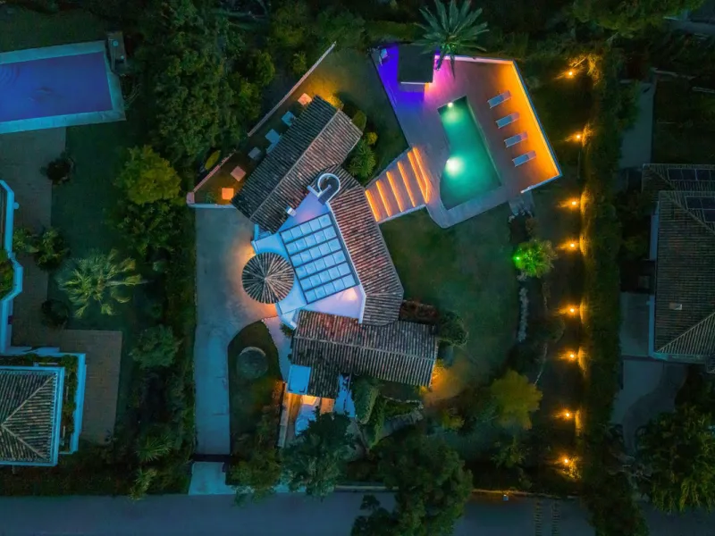*Drone video and walkthrough video available. Urbanisation Hacienda Las Chapas.