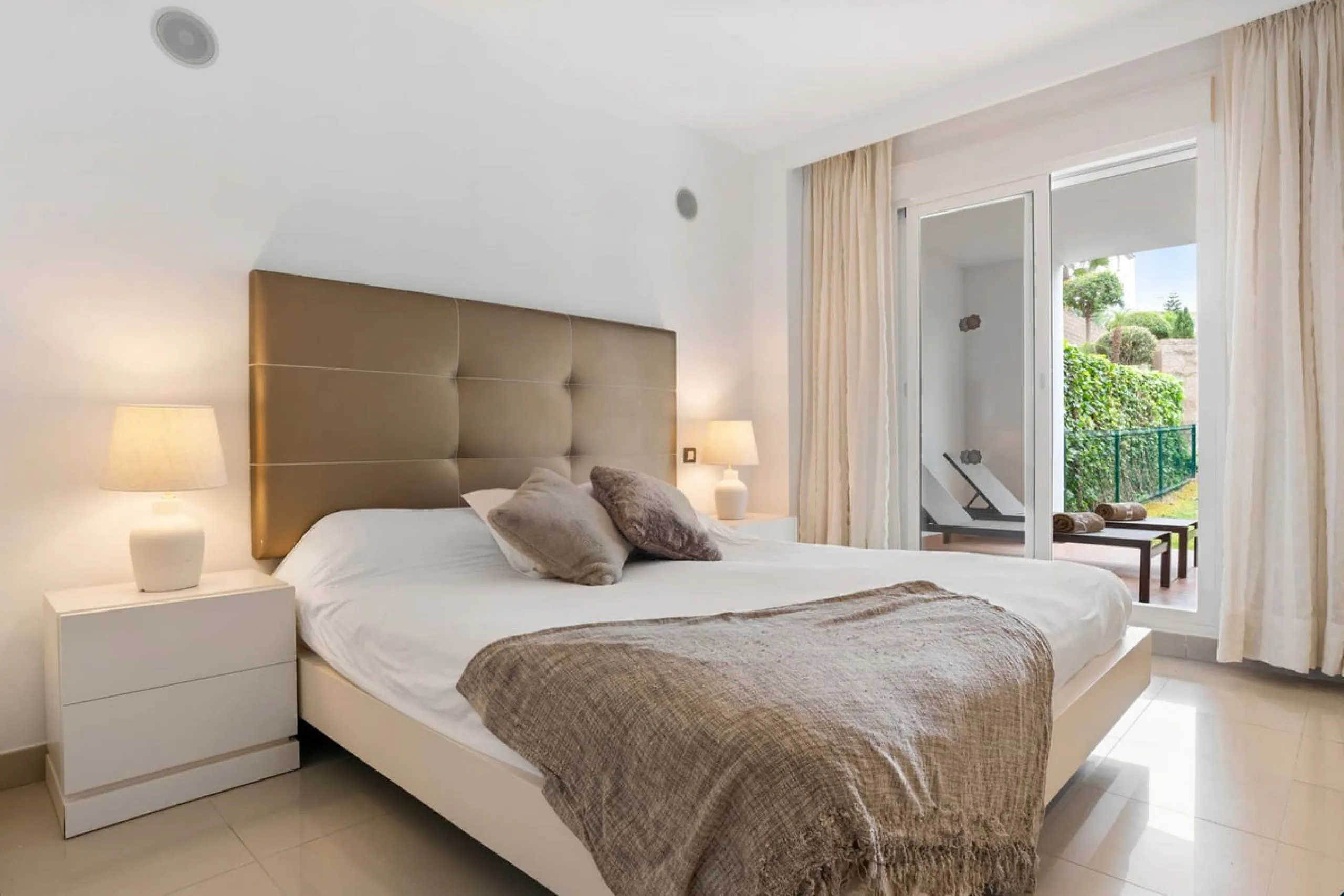 FOR SALE – 2 Bedroom Apartment with Tourist Licence | Cortijo del Mar Resort, El Paraíso | Costa del Sol