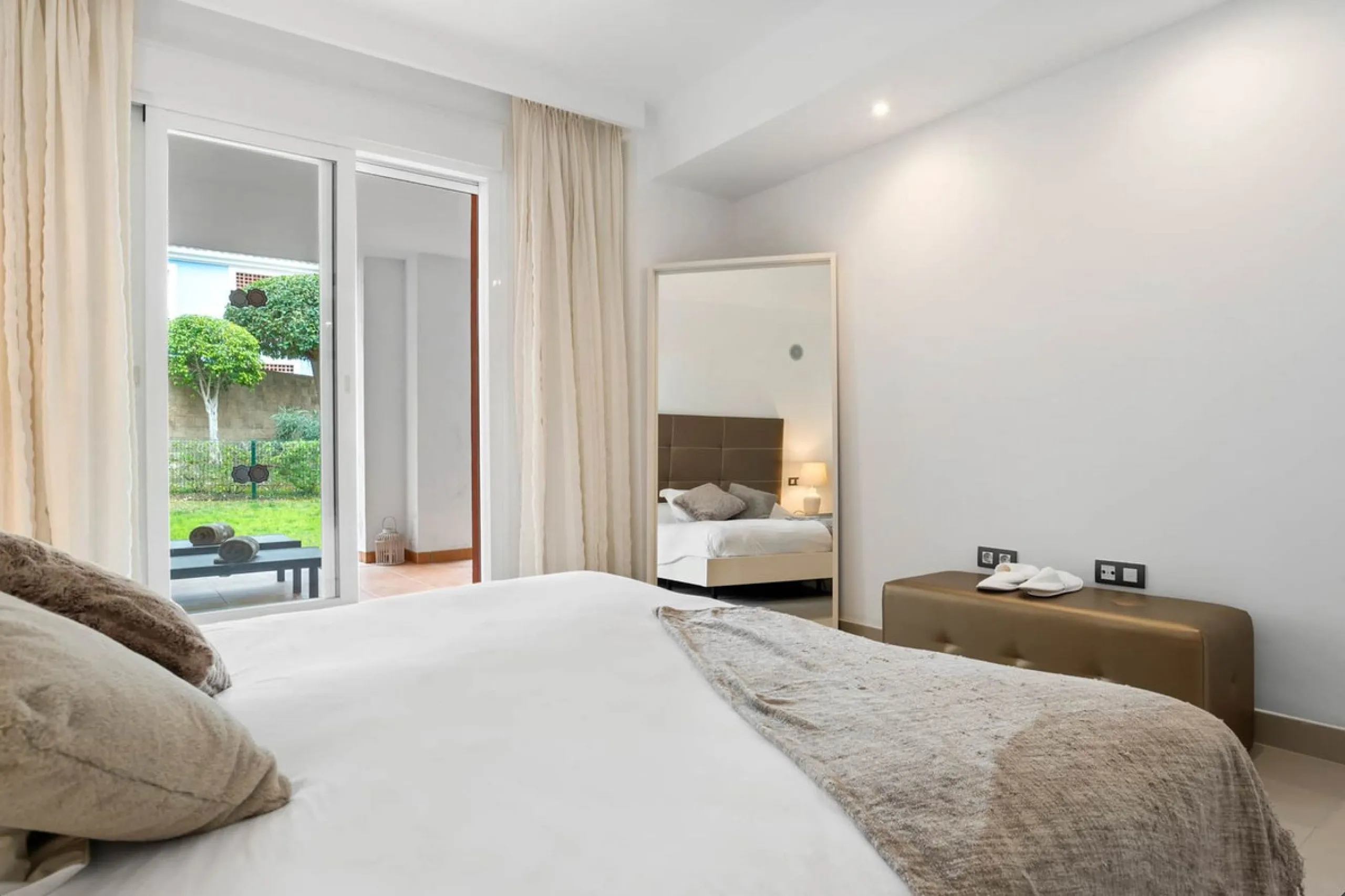 FOR SALE – 2 Bedroom Apartment with Tourist Licence | Cortijo del Mar Resort, El Paraíso | Costa del Sol