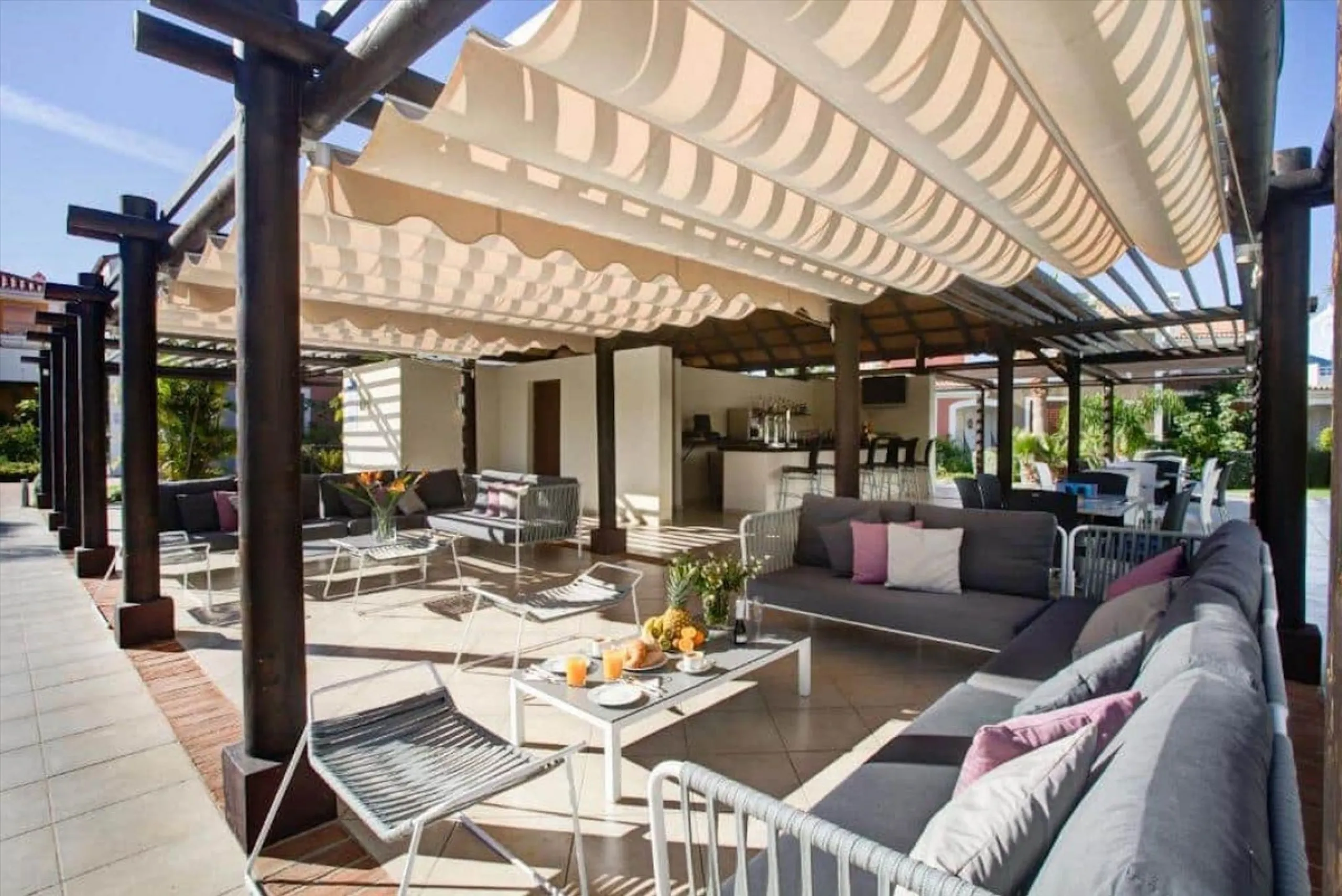 FOR SALE – 2 Bedroom Apartment with Tourist Licence | Cortijo del Mar Resort, El Paraíso | Costa del Sol