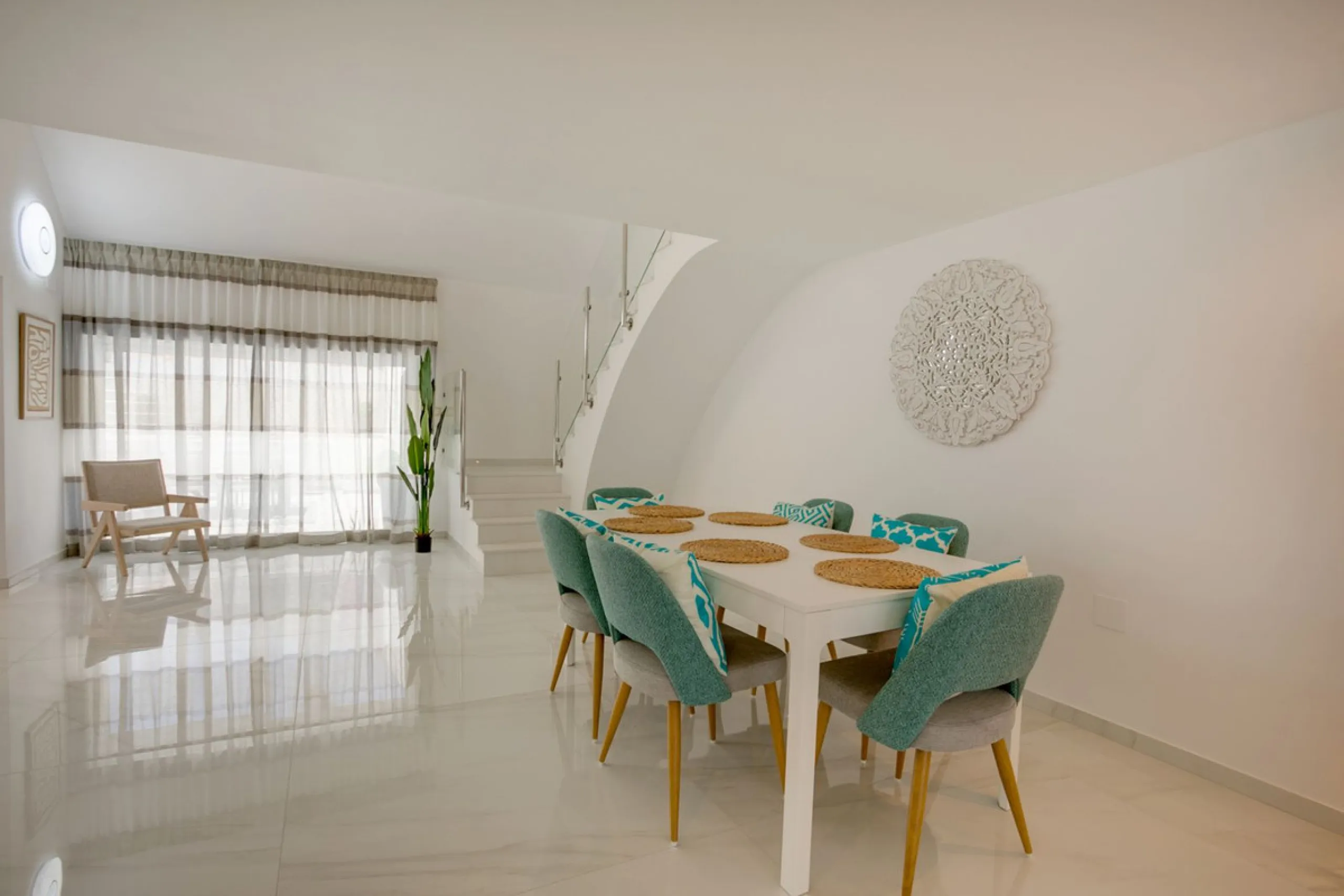 A beautifully renovated beachfront villa with perfect sea views. The house has been tastefully modernised to offer a large open plan living room with fully fitted modern kitchen, on the lower level is also one of the 3 bedrooms with bathroom.