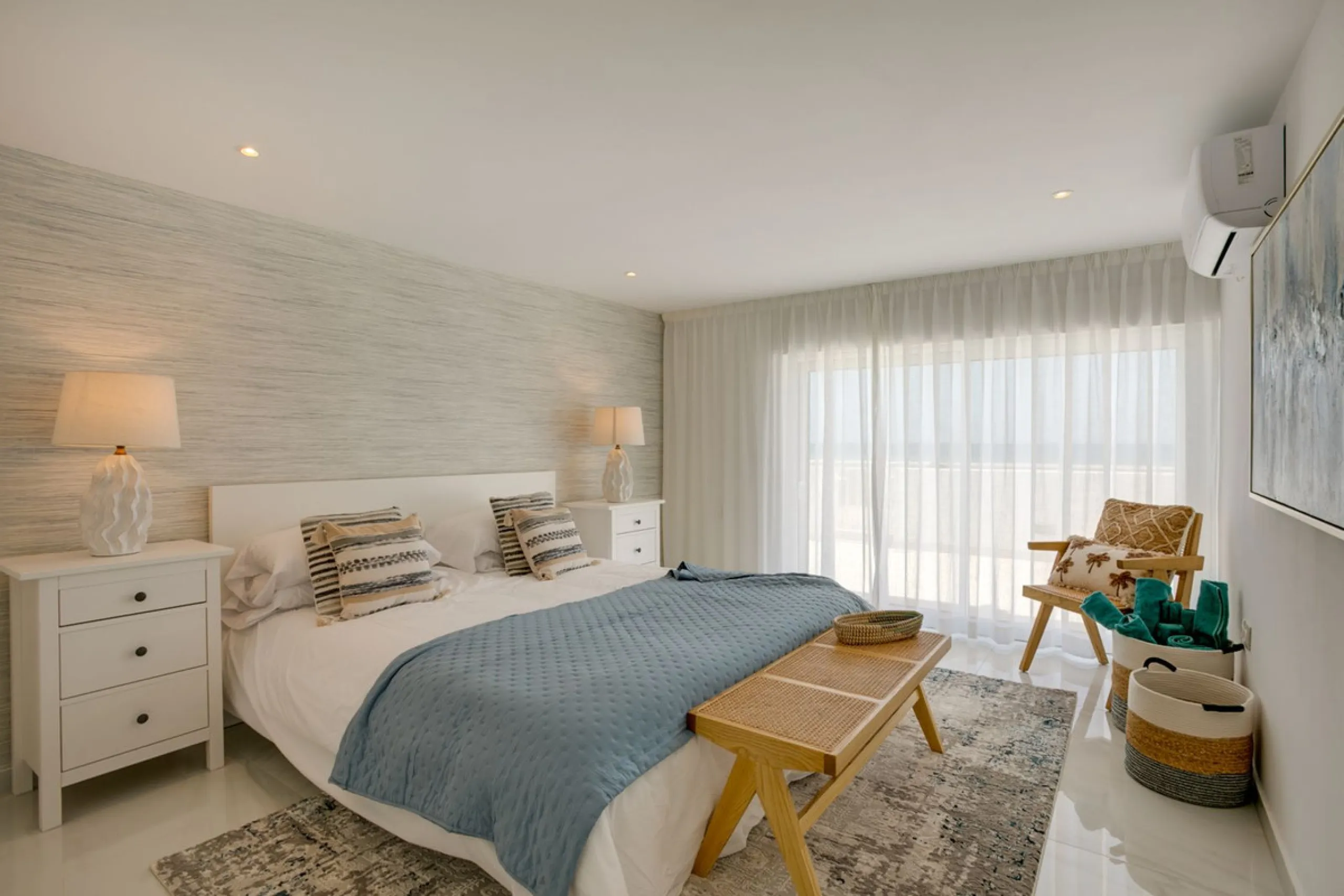 A beautifully renovated beachfront villa with perfect sea views. The house has been tastefully modernised to offer a large open plan living room with fully fitted modern kitchen, on the lower level is also one of the 3 bedrooms with bathroom.