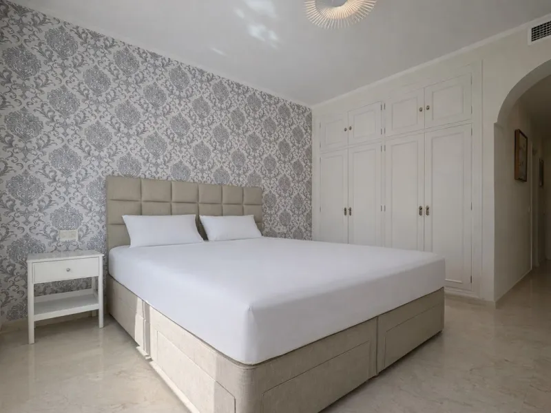 Apartment - Penthouse в продаже в Estepona, Málaga. В доме 2 спален и 2 ванных комнат. Площадь дома 128 м²