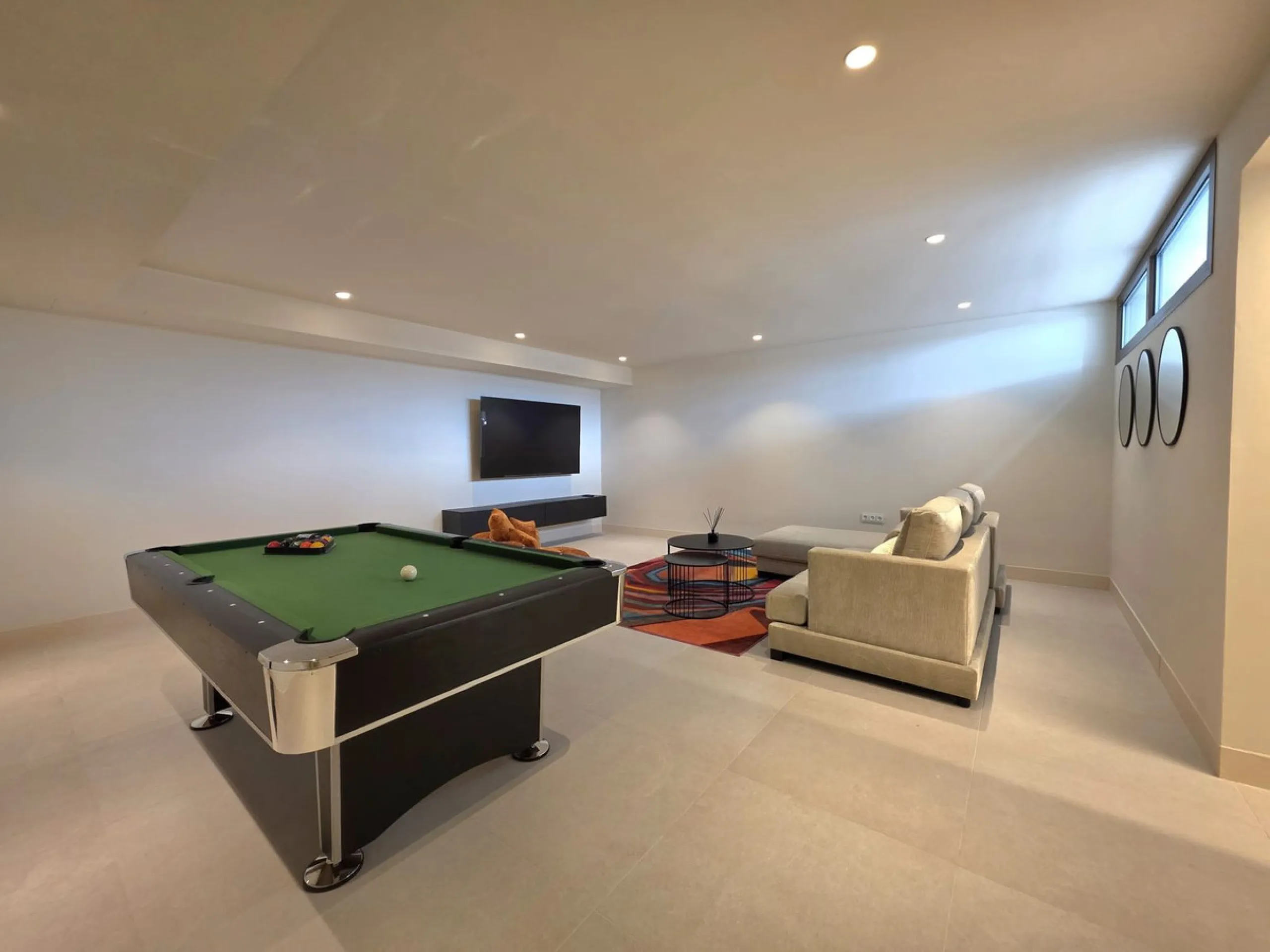 This beautiful house is located in an enviable beachfront position within the prestigious Velaya development on the New Golden Mile, offering breathtaking sea views and direct access to the beach.