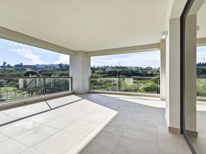 Modern 3-Bedroom Corner Apartment with West Orientation in Casares Beach