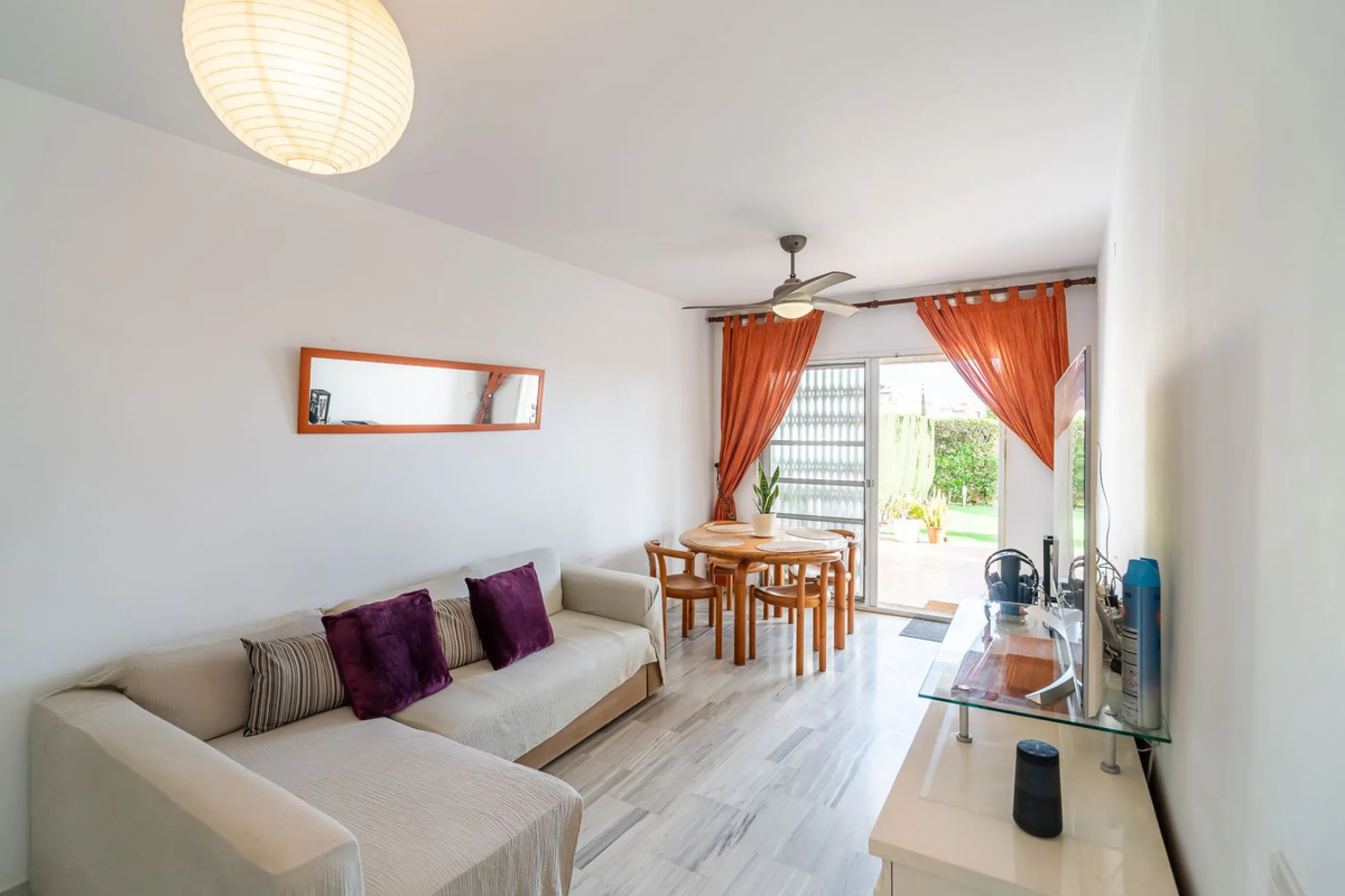 Exclusive ground-floor apartment with private garden and direct beach access – El Faro de Mijas