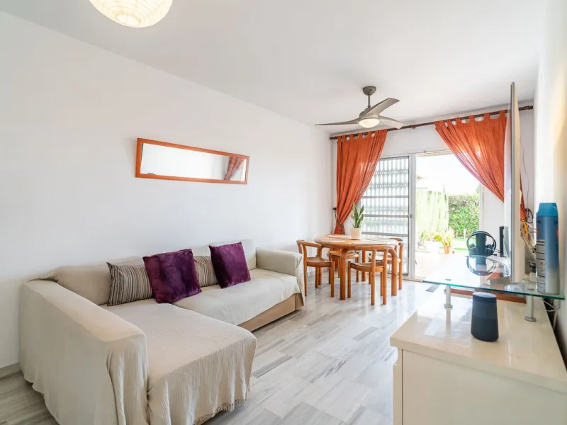 Exclusive ground-floor apartment with private garden and direct beach access – El Faro de Mijas