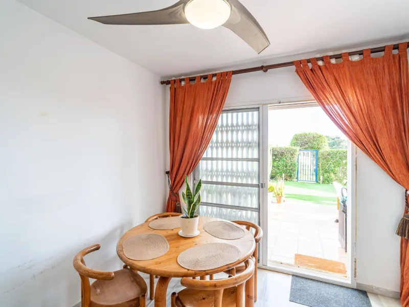 Exclusive ground-floor apartment with private garden and direct beach access – El Faro de Mijas