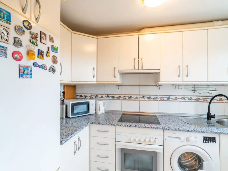 Exclusive ground-floor apartment with private garden and direct beach access – El Faro de Mijas