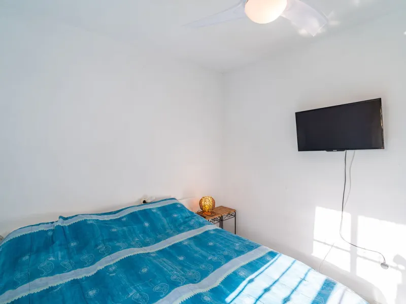 Exclusive ground-floor apartment with private garden and direct beach access – El Faro de Mijas