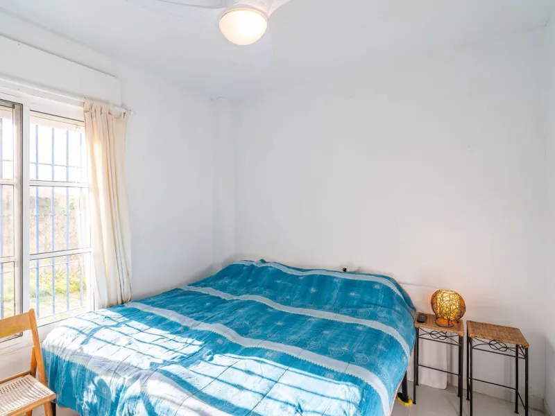Exclusive ground-floor apartment with private garden and direct beach access – El Faro de Mijas