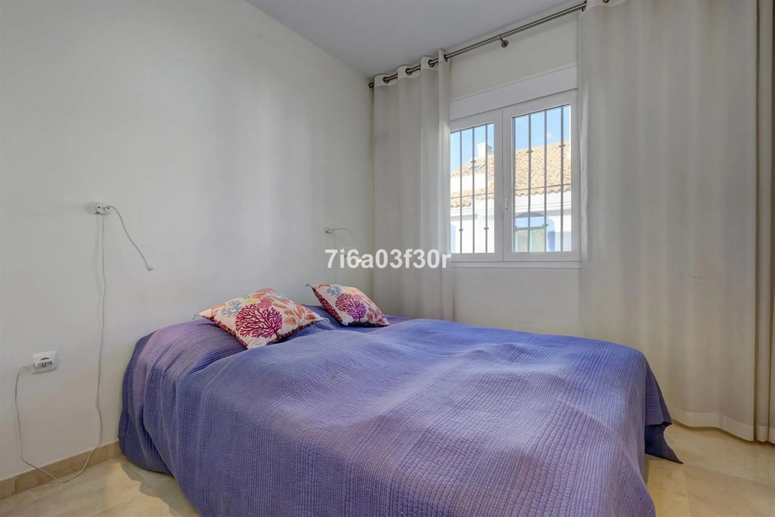 House - Townhouse в продаже в Marbella, Málaga. В доме 4 спален и 3 ванных комнат. Площадь дома 361 м²