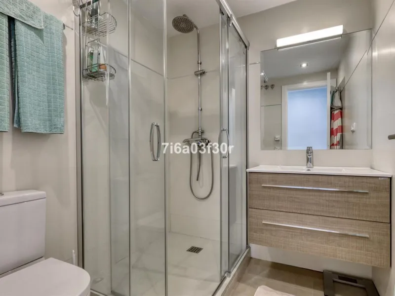 House - Townhouse в продаже в Marbella, Málaga. В доме 4 спален и 3 ванных комнат. Площадь дома 361 м²