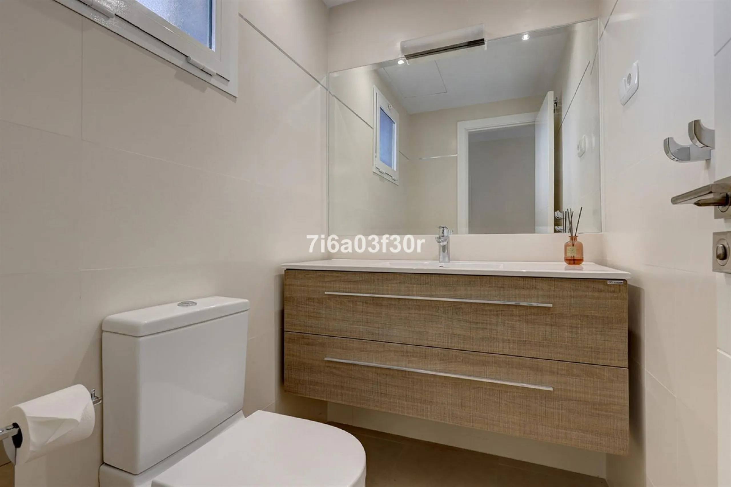 House - Townhouse в продаже в Marbella, Málaga. В доме 4 спален и 3 ванных комнат. Площадь дома 361 м²