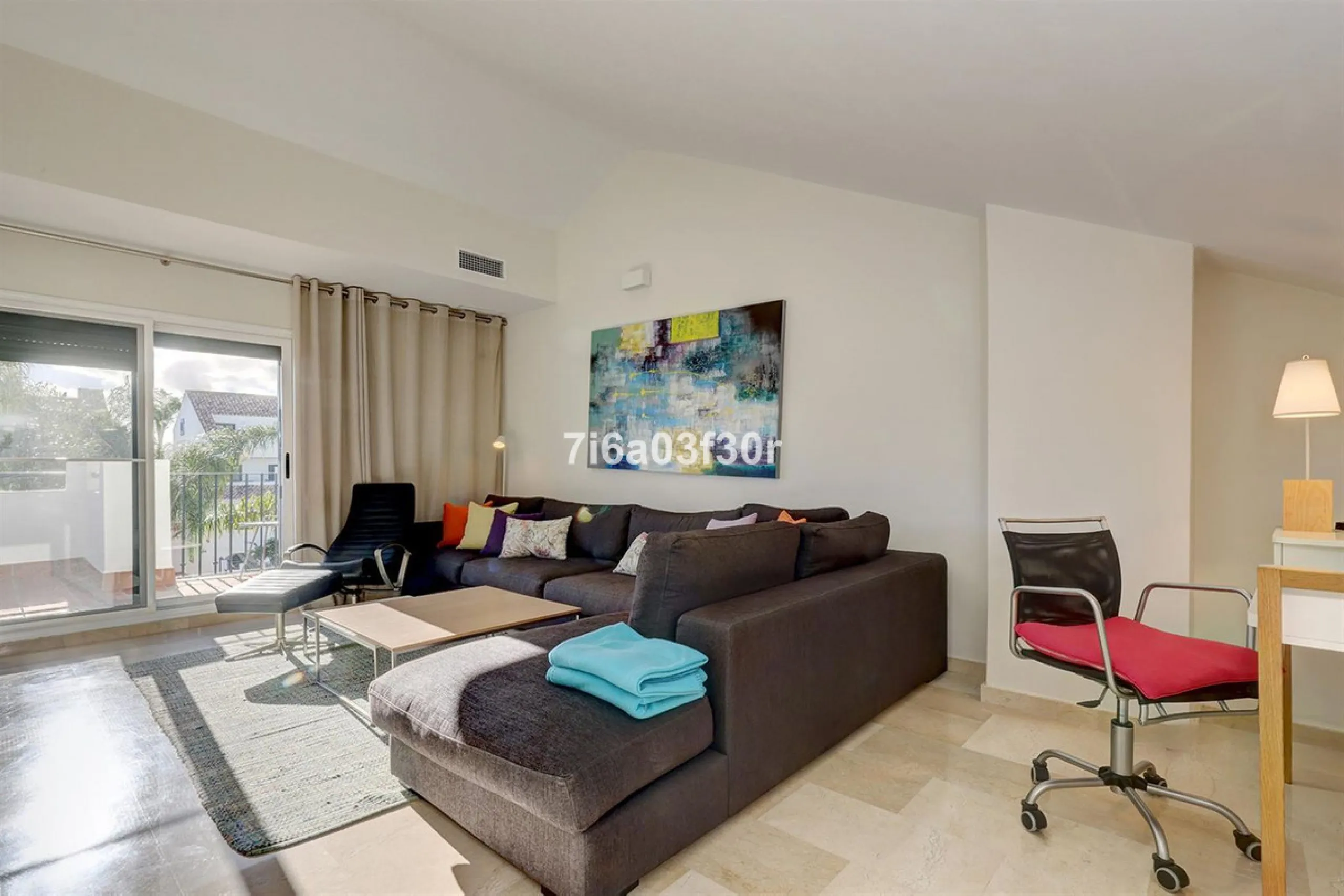 House - Townhouse в продаже в Marbella, Málaga. В доме 4 спален и 3 ванных комнат. Площадь дома 361 м²