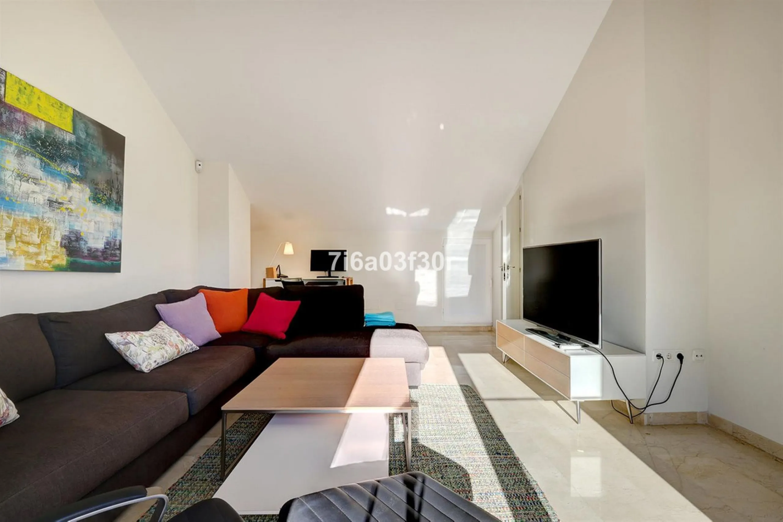 House - Townhouse в продаже в Marbella, Málaga. В доме 4 спален и 3 ванных комнат. Площадь дома 361 м²