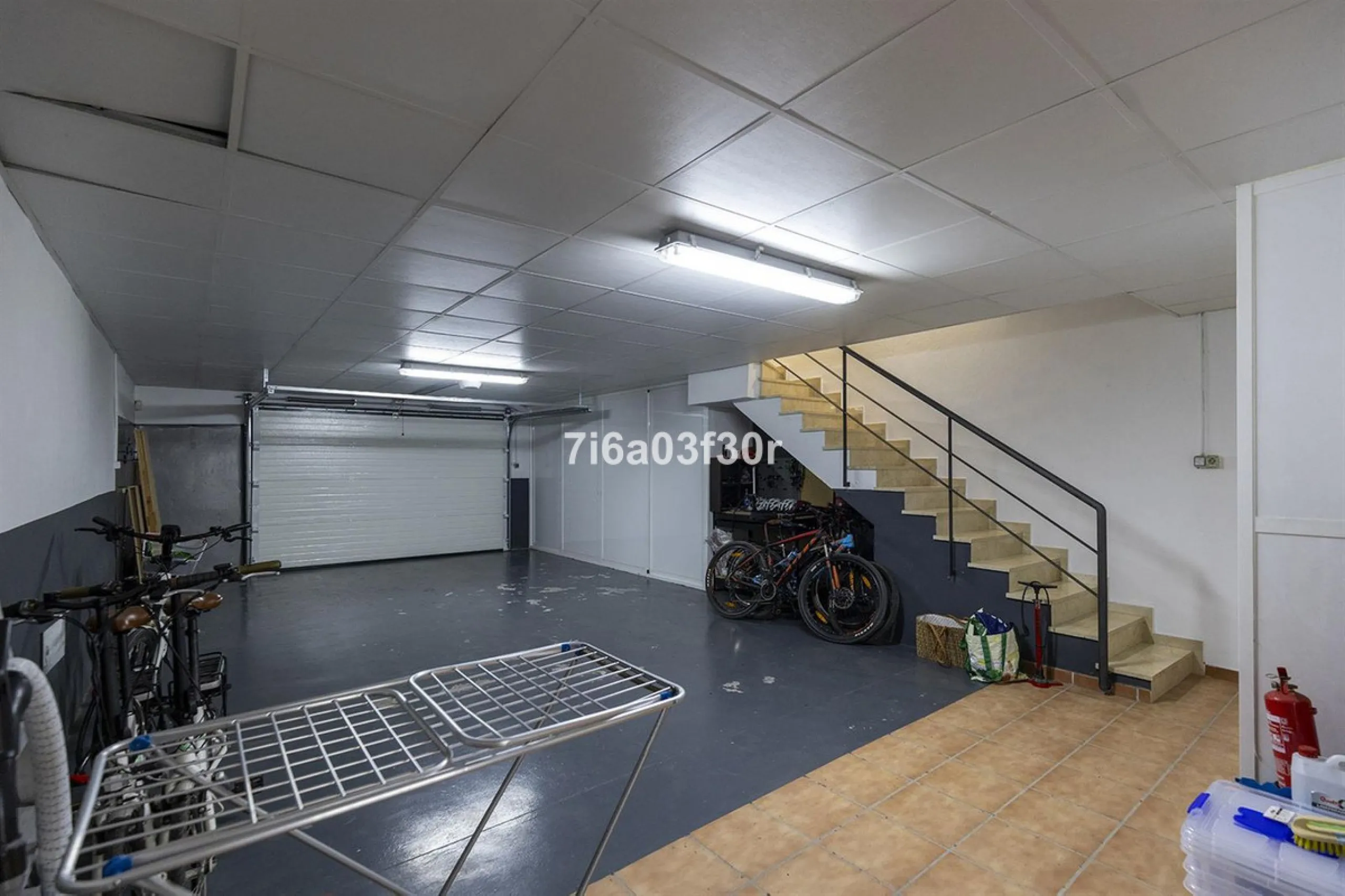 House - Townhouse в продаже в Marbella, Málaga. В доме 4 спален и 3 ванных комнат. Площадь дома 361 м²