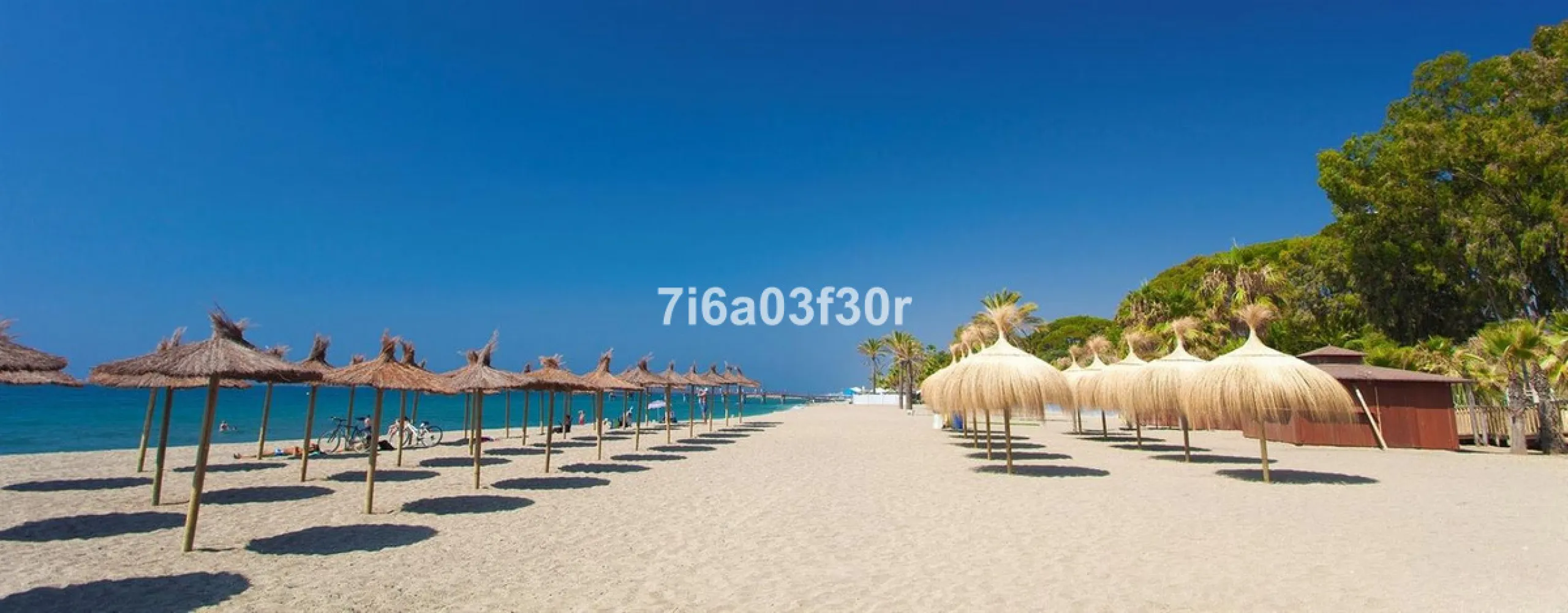 House - Townhouse в продаже в Marbella, Málaga. В доме 4 спален и 3 ванных комнат. Площадь дома 361 м²