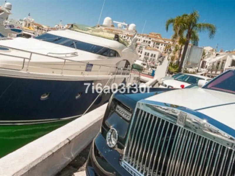 House - Townhouse в продаже в Marbella, Málaga. В доме 4 спален и 3 ванных комнат. Площадь дома 361 м²