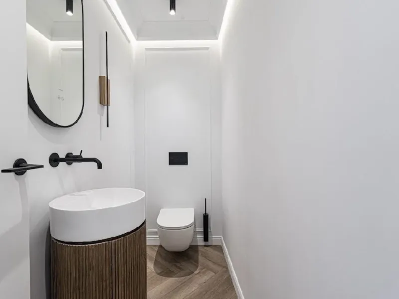 Located in the prestigious urbanisation of Monte Halcones, this stylish, fully renovated townhouse offers the perfect blend of modern design, comfort, and prime location. Set within one of Benahavís' most sought-after residential areas, the property enjoy