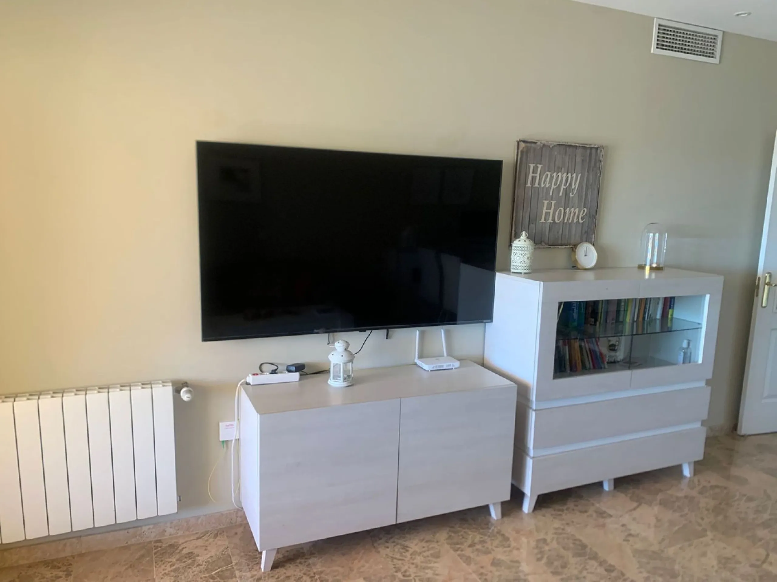 The property is located beachside San Pedro de Alcantara and set within one of the most sought-after areas of the Costa Del Sol. New to the market, we are offering this spacious 2 bedroom apartment for sale which sits on the third floor of the well secure